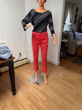 Cropped Women's Jeans in Bright Red